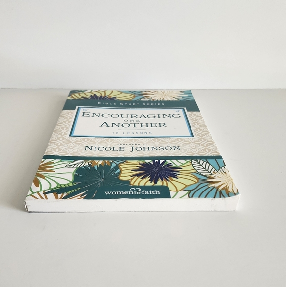 Women of Faith Encouraging One Another 12 Lessons Bible Study Series - Picture 3 of 7